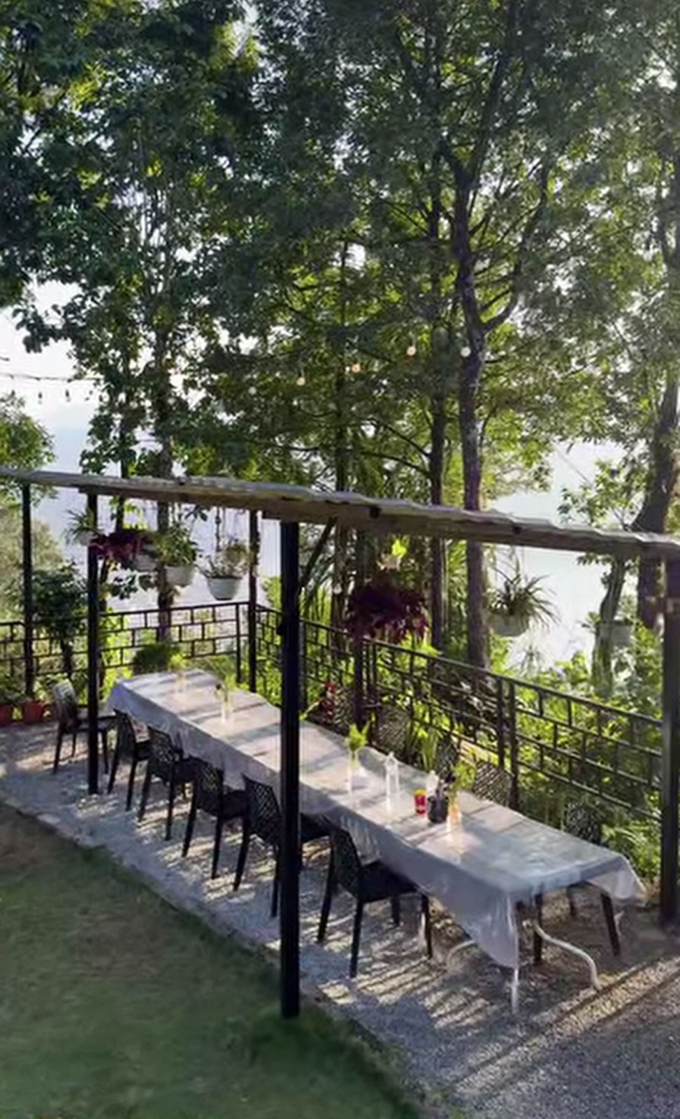 The dining terrace